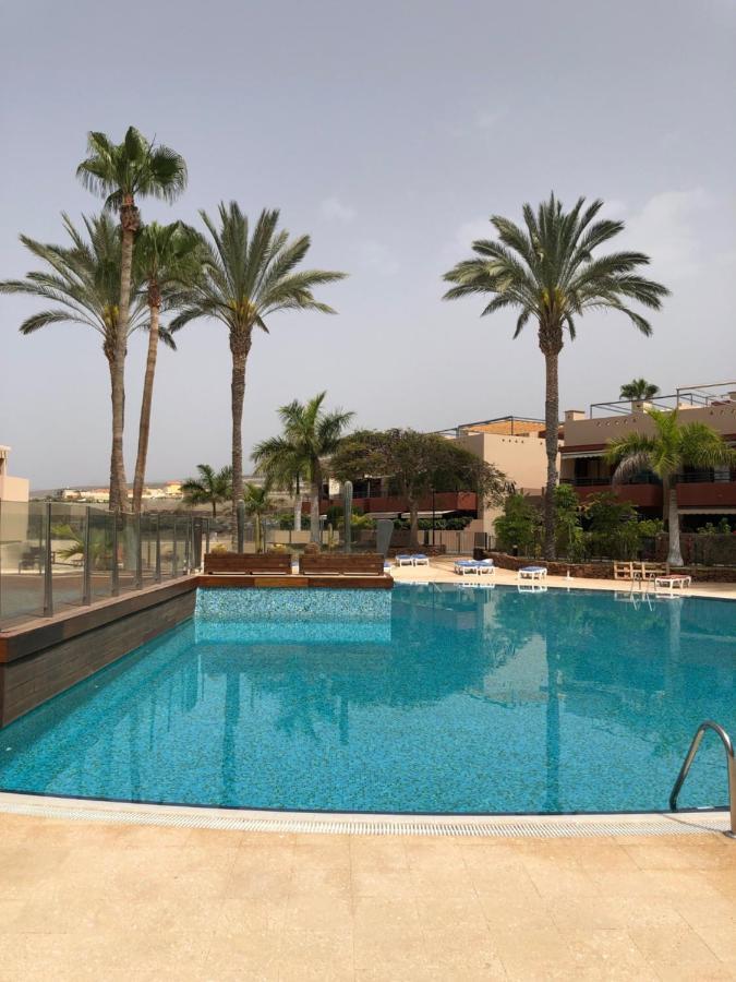 2 Bedroom With Parking, Wifi, Views & Heated Pool Playa Paraiso  Exteriér fotografie